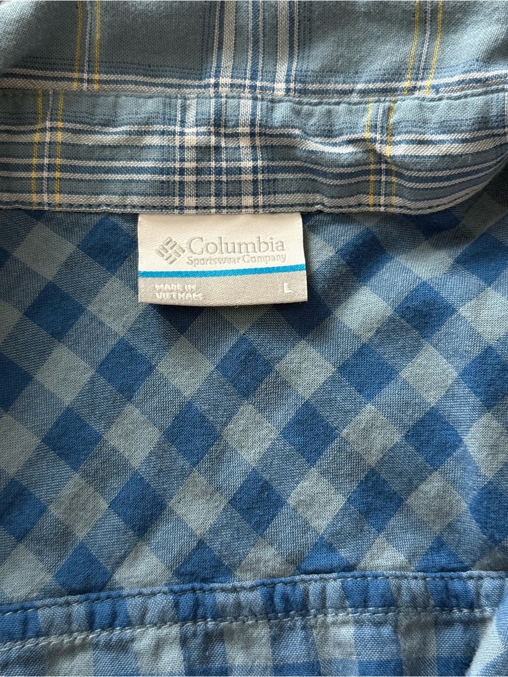Men's Blue Plaid Long-Sleeve Button-Down Shirt outdoors fisherman camping - Picture 7 of 10